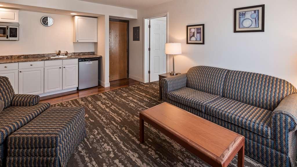 Charlevoix Inn & Suites Surestay Collection By Best Western 객실 사진